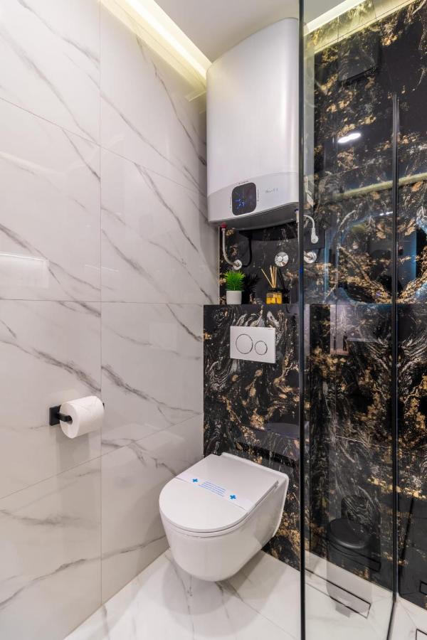 Sky Residence Split - Free Parking Eksteriør billede